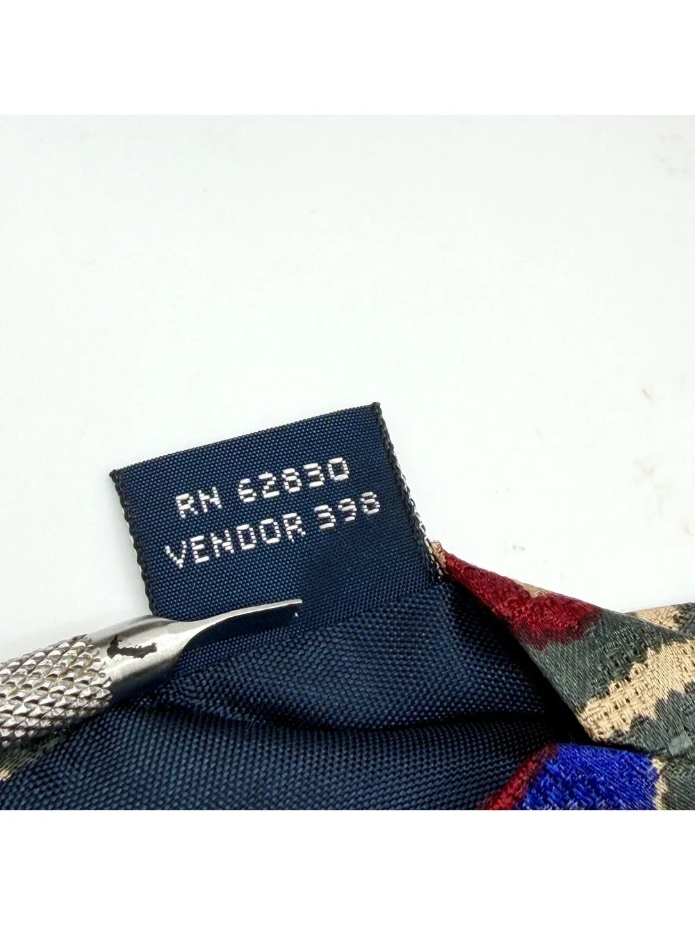 Vintage 90s Lands' End Green Silk Southwestern Kilim Necktie